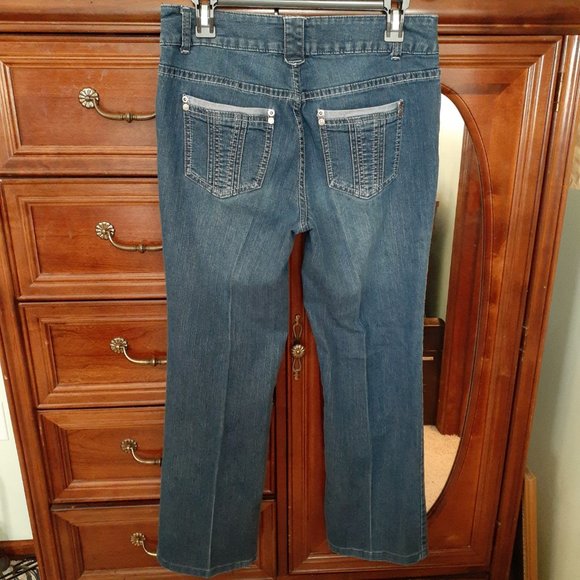 Christopher & Banks Women's Straight Modern Jeans - Size 6 short - Picture 2 of 10